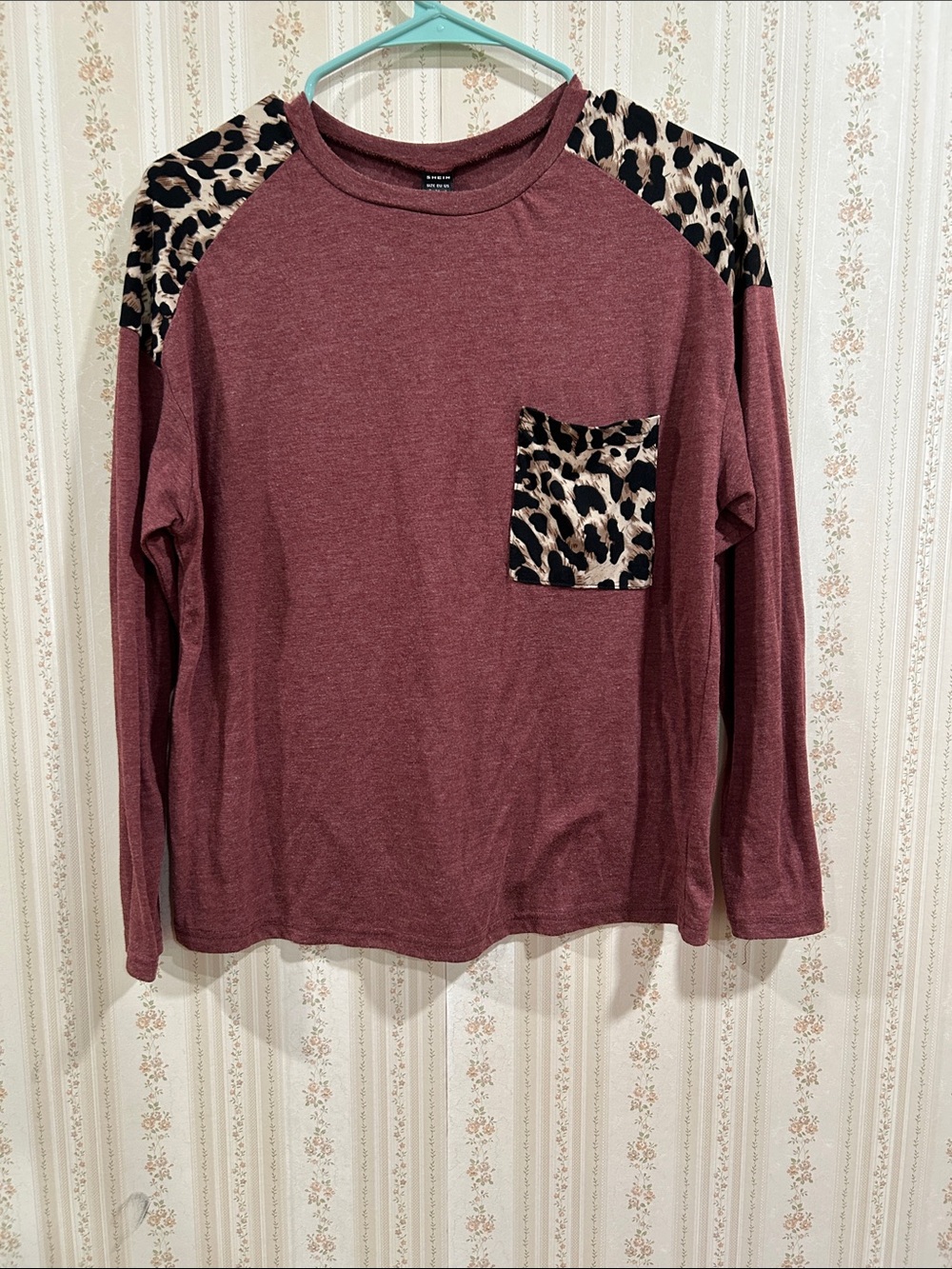 SHEIN Mauve Long Sleeve Top with Leopard Pocket & Shoulder Panels